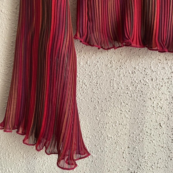 Ruffle Trim V-Neck Blouse - Picture 4 of 4